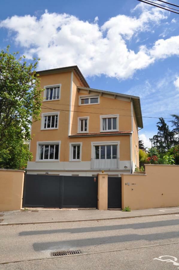 Studio Du Marechal Sainte-Foy-lès-Lyon Buitenkant foto